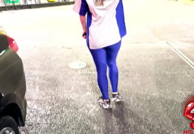 Frentista caiu na net dando o cu no posto de gasolina