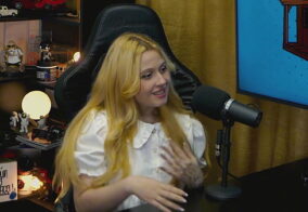 Tesão Explodindo com Buceta Molhada