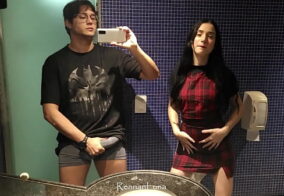 Pirocão enchendo a buceta apertada