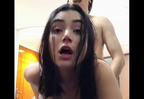 Novinha Safada Gemendo na Cavalgada Explícita